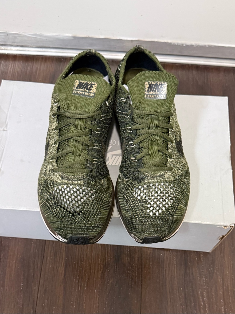 Nike Flyknit Racer “Army Green” - Men Size 8 - Excellent Condition